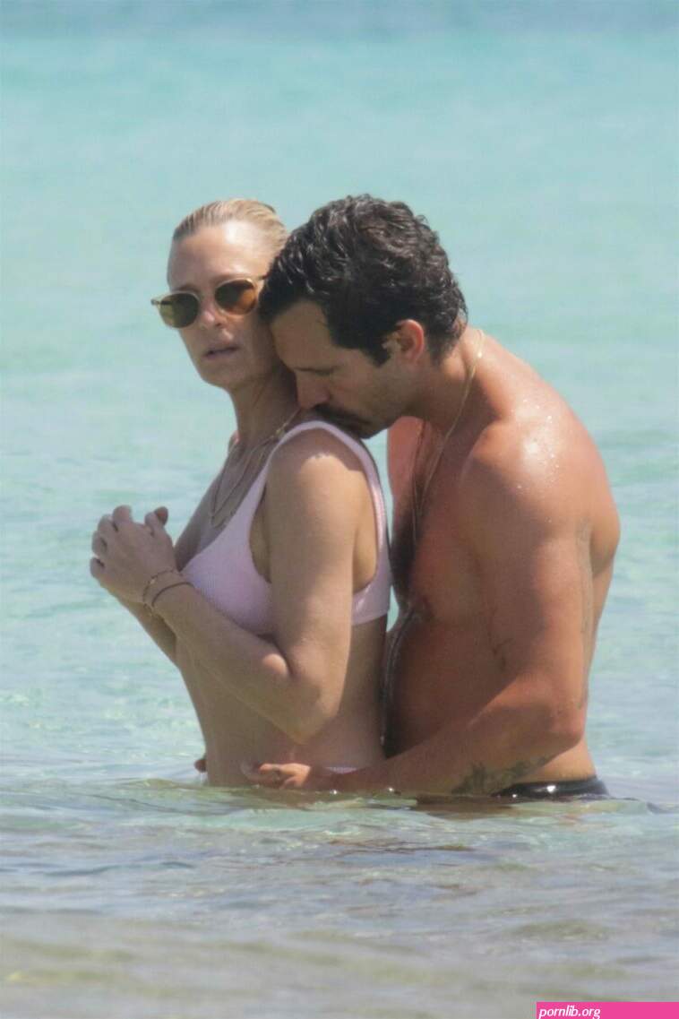robin wright nude