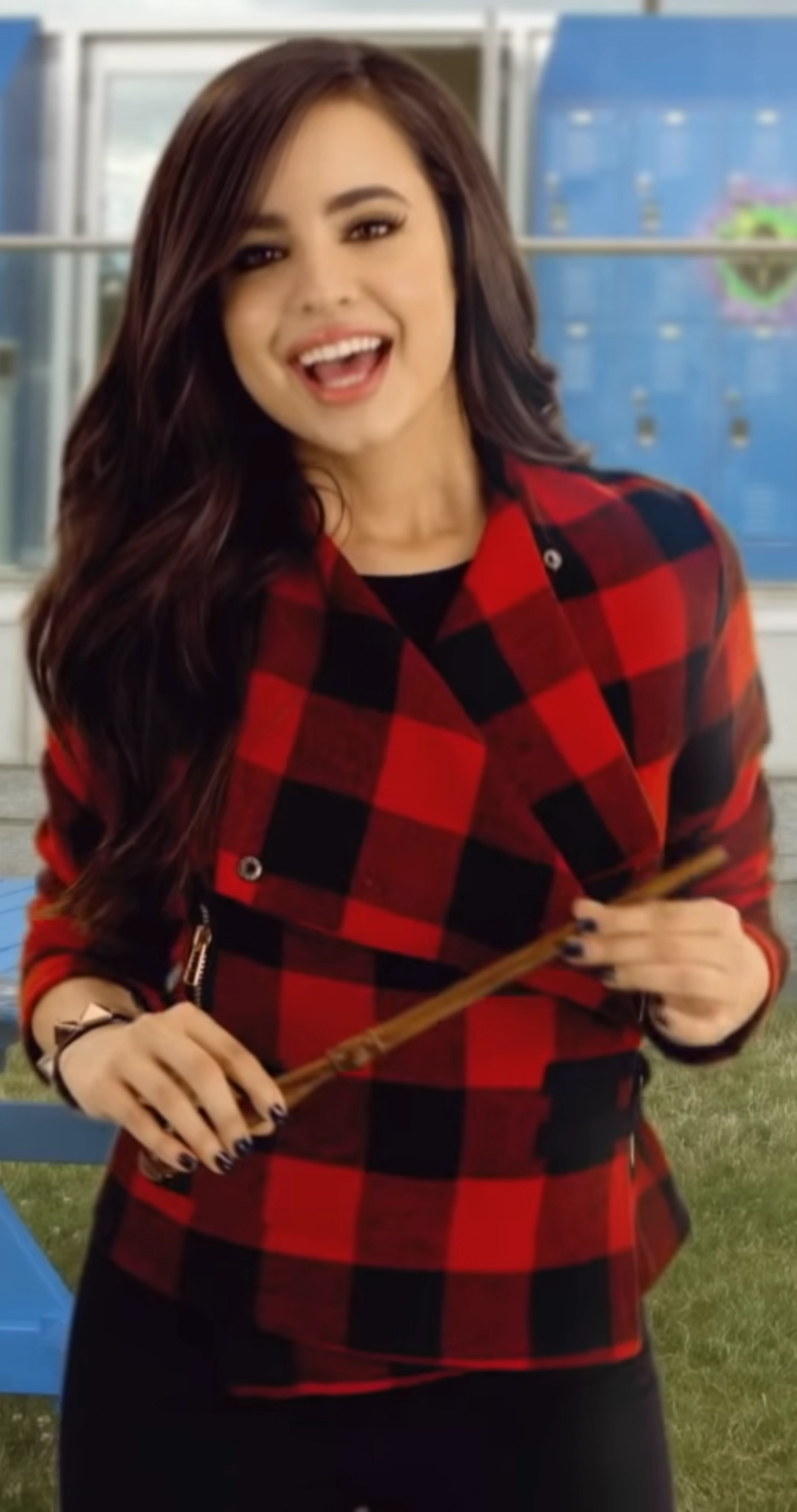 naked sofia carson