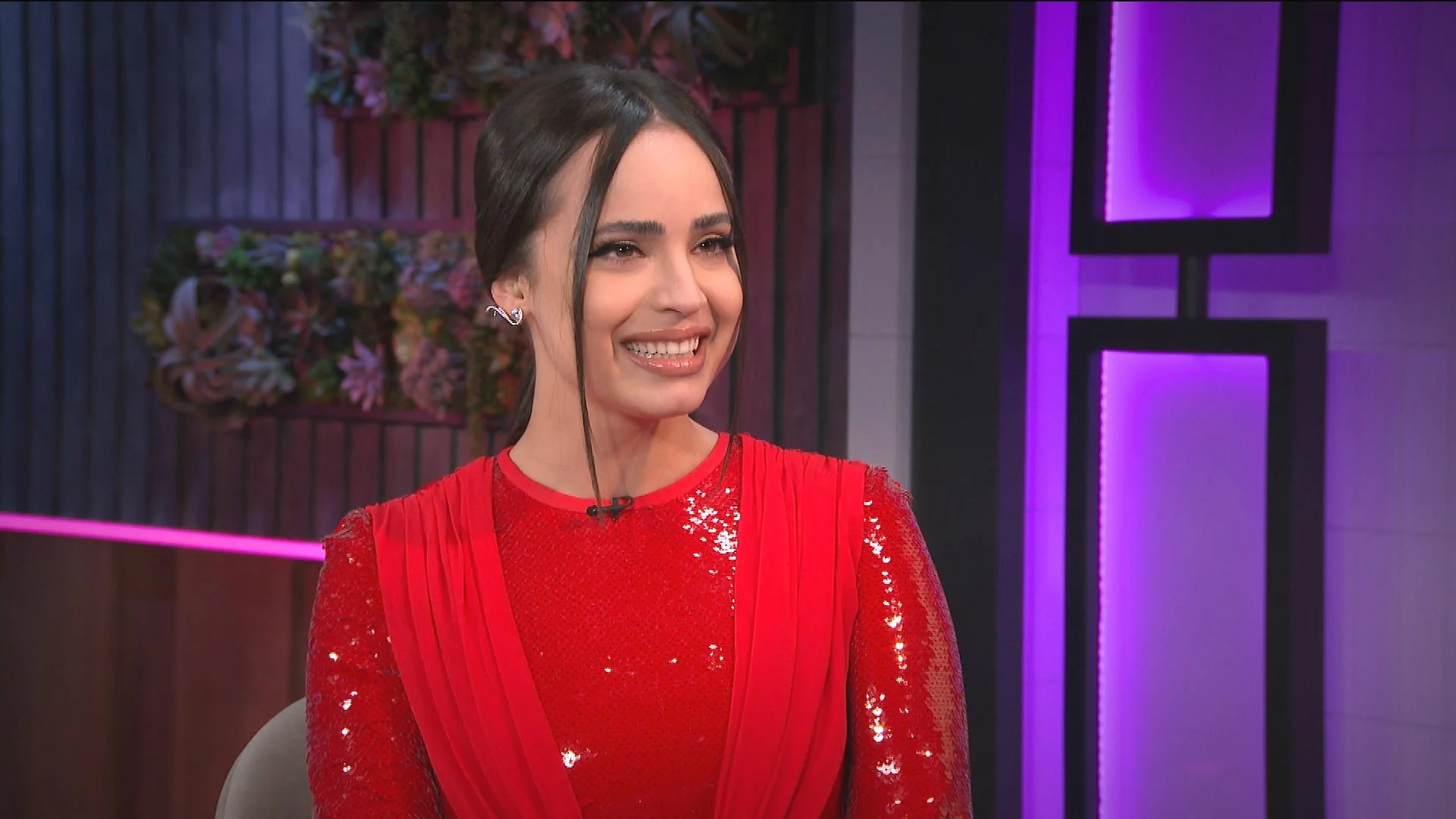 naked sofia carson