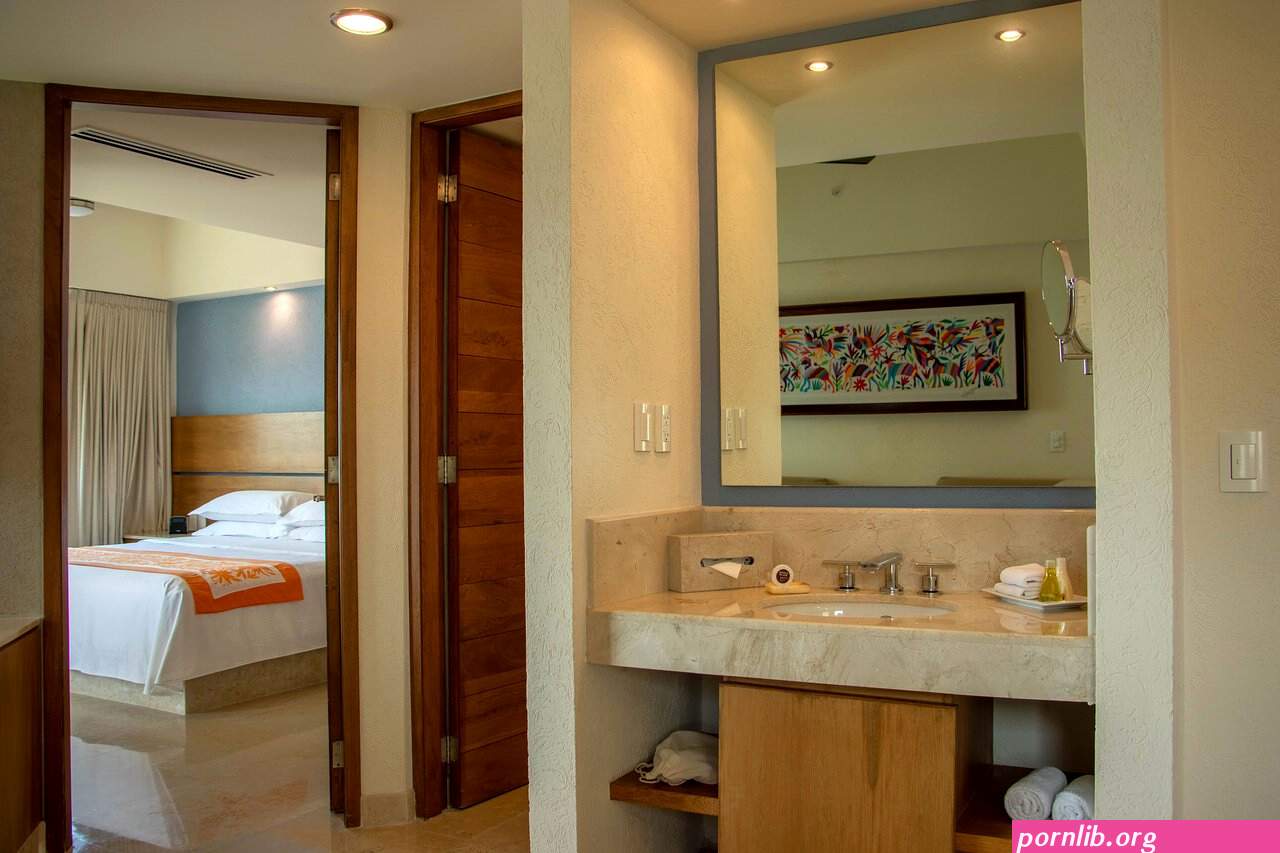 bathroom attendant manuel