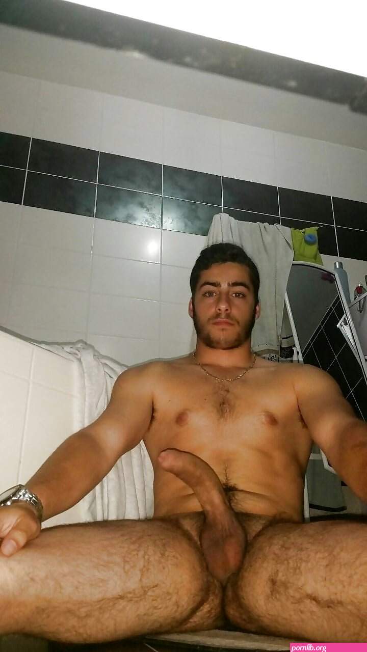 guy nudes