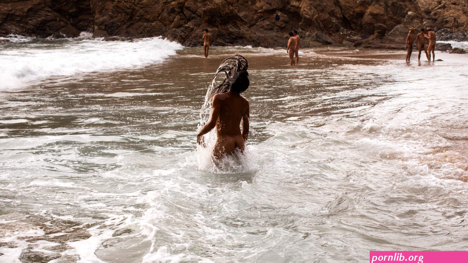 nide beach pics