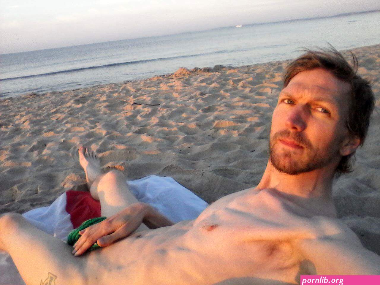 nide beach pics