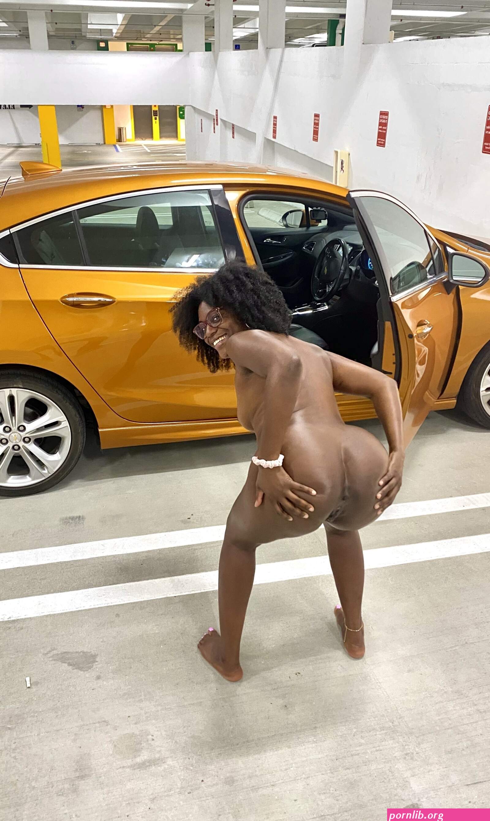 nude butt