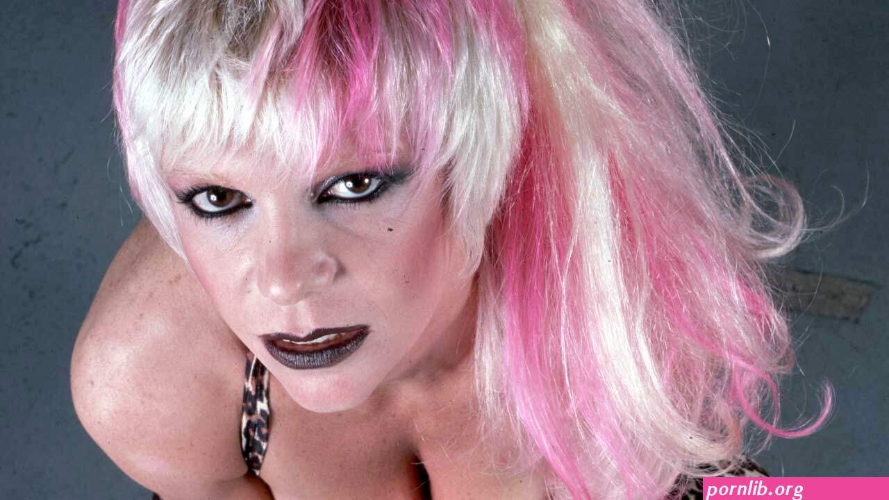 wendy willams boobs