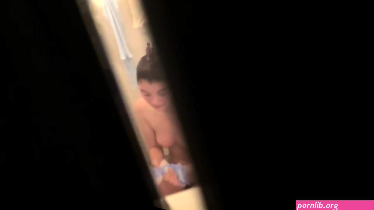 peeing tom porn