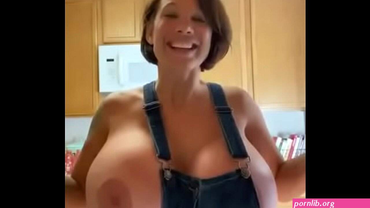 tits pic