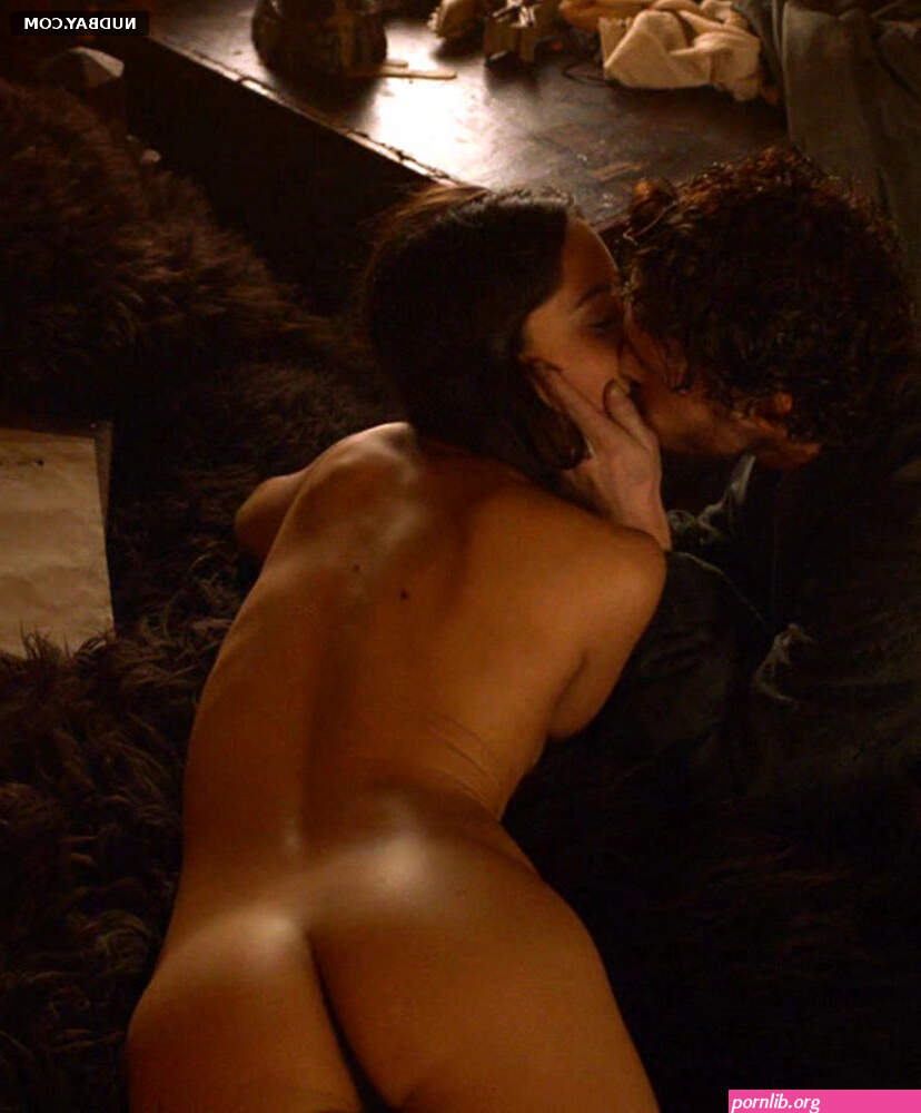 Oona Chaplin Nude Photos