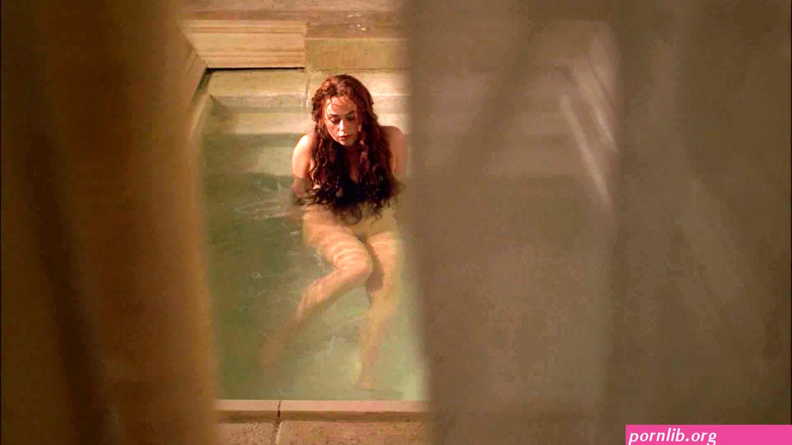Nude Scenes: Polly Walker nude in bath