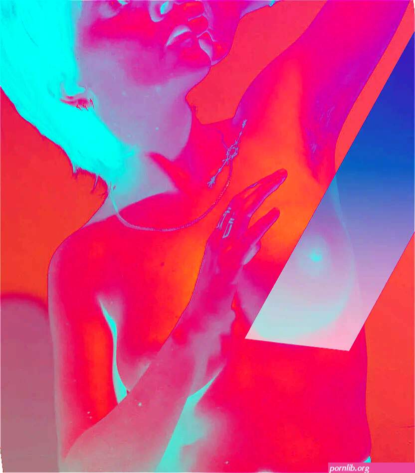 Tits Out