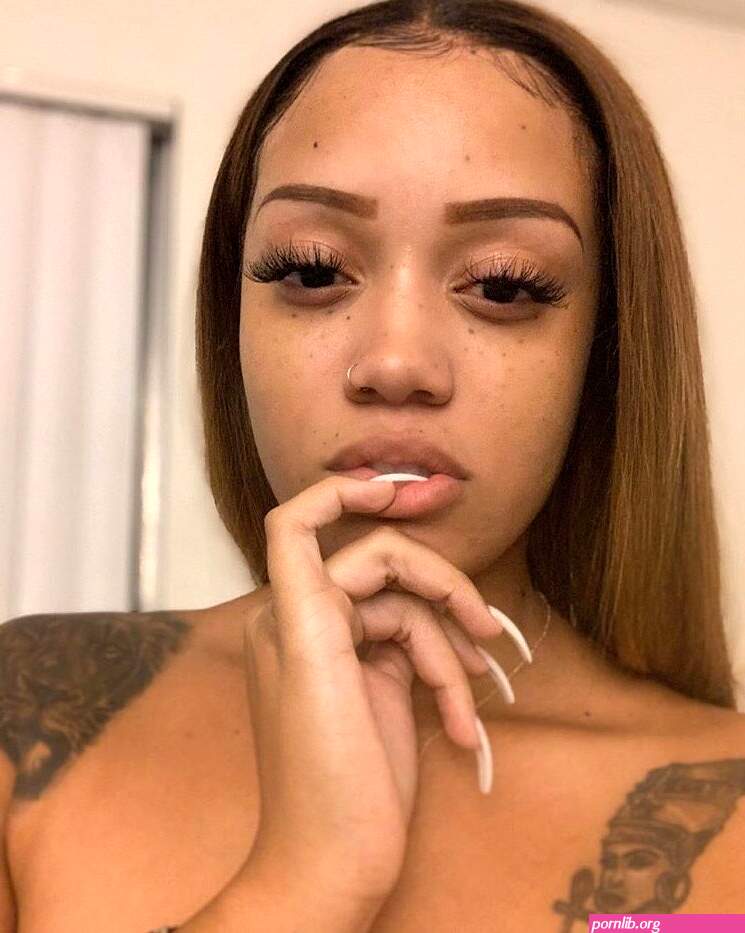 iLoveHotGirls on X: Exactly.e ExactlyE love you boo ThickAndBougie DaughterOfThanos