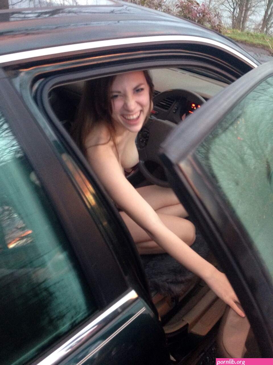 Embarrassed naked Uber driver? Porn Pic