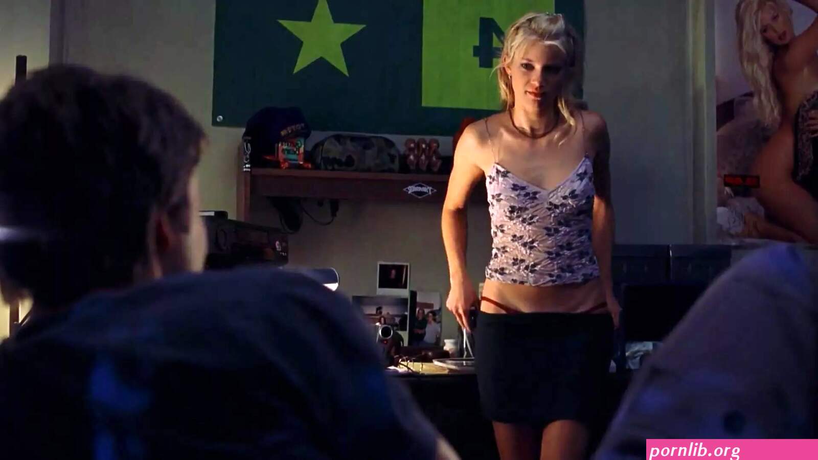 Celeb Nude Debut: Amy Smart in Road Trip