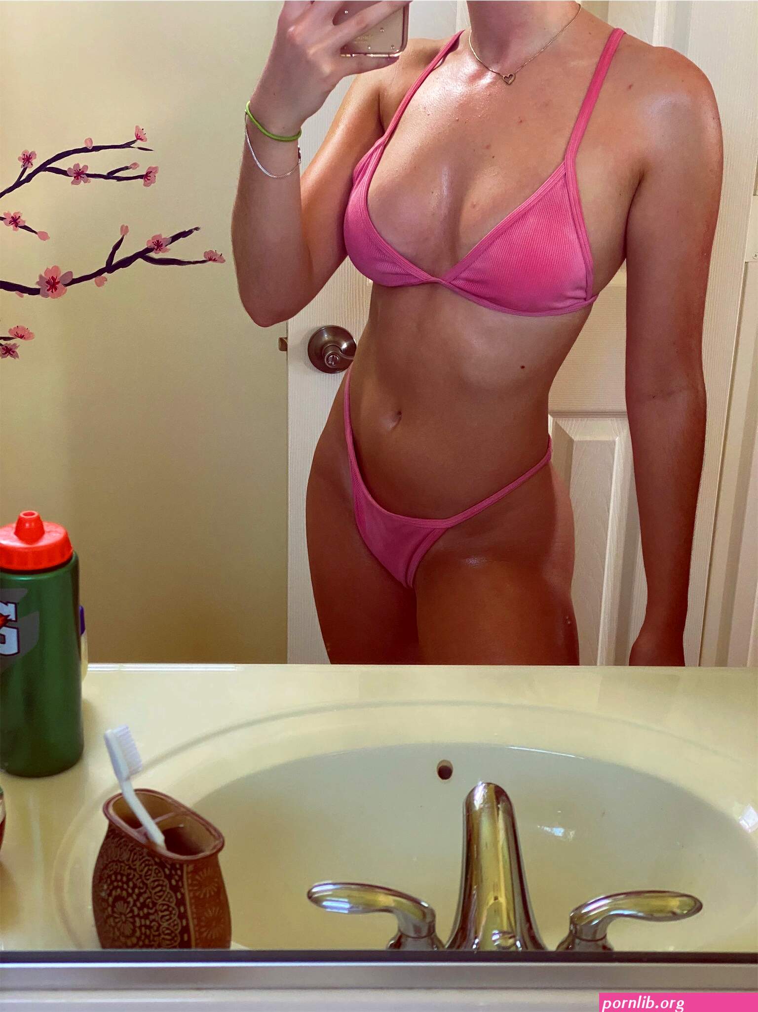 md