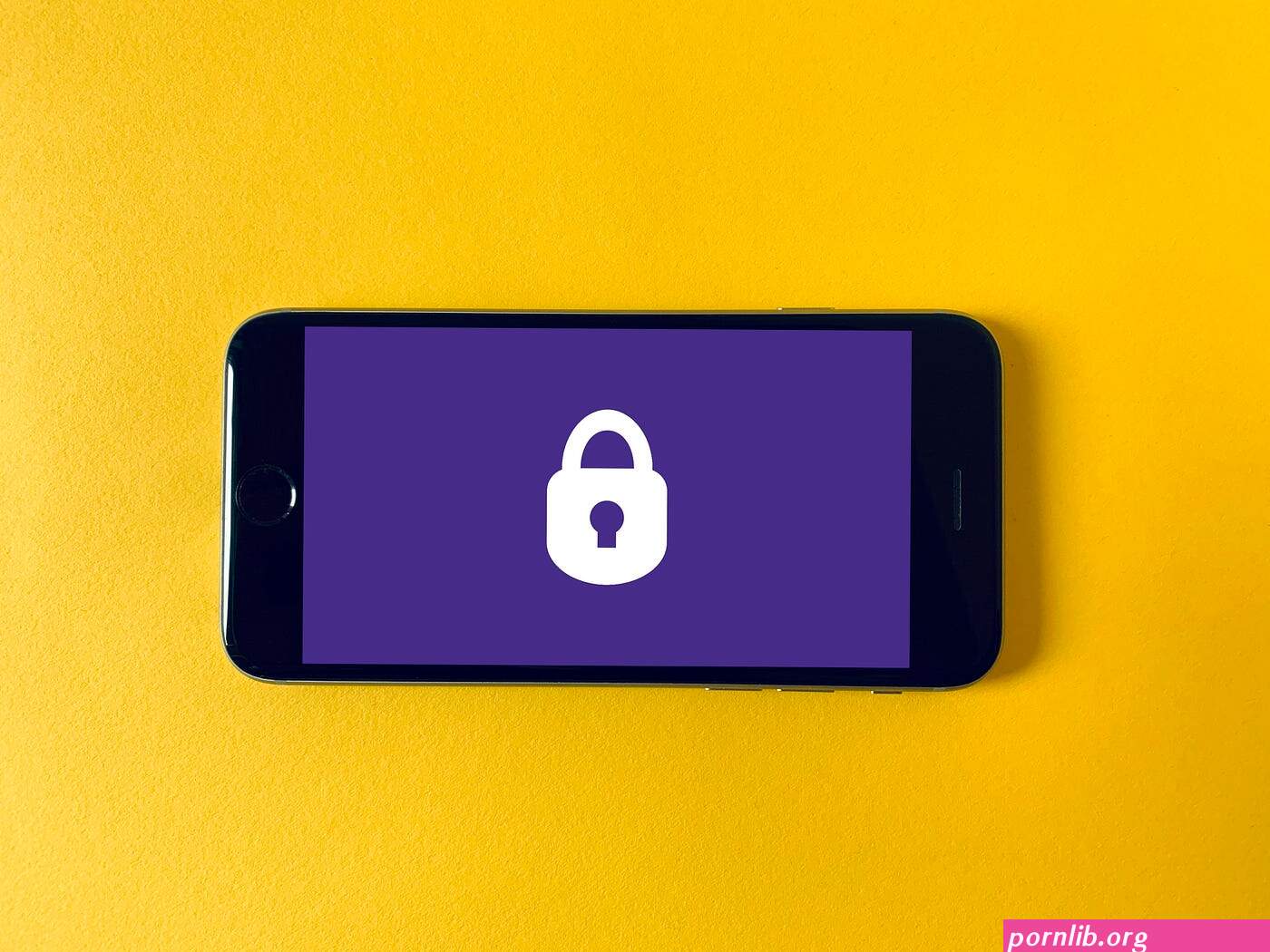 Is Chaturbate Safe? Is it Safe To Give Your Bank Details And Camming on Chaturbate?