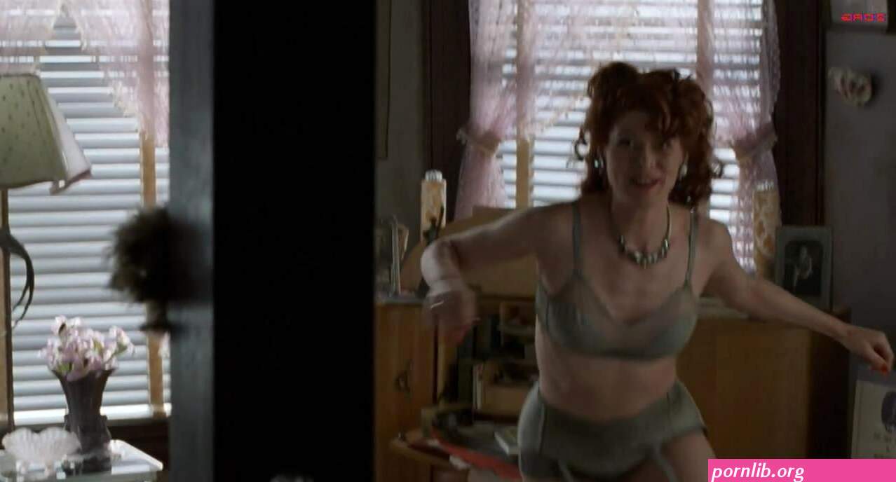 Nude video celebs Debra Messing sexy
