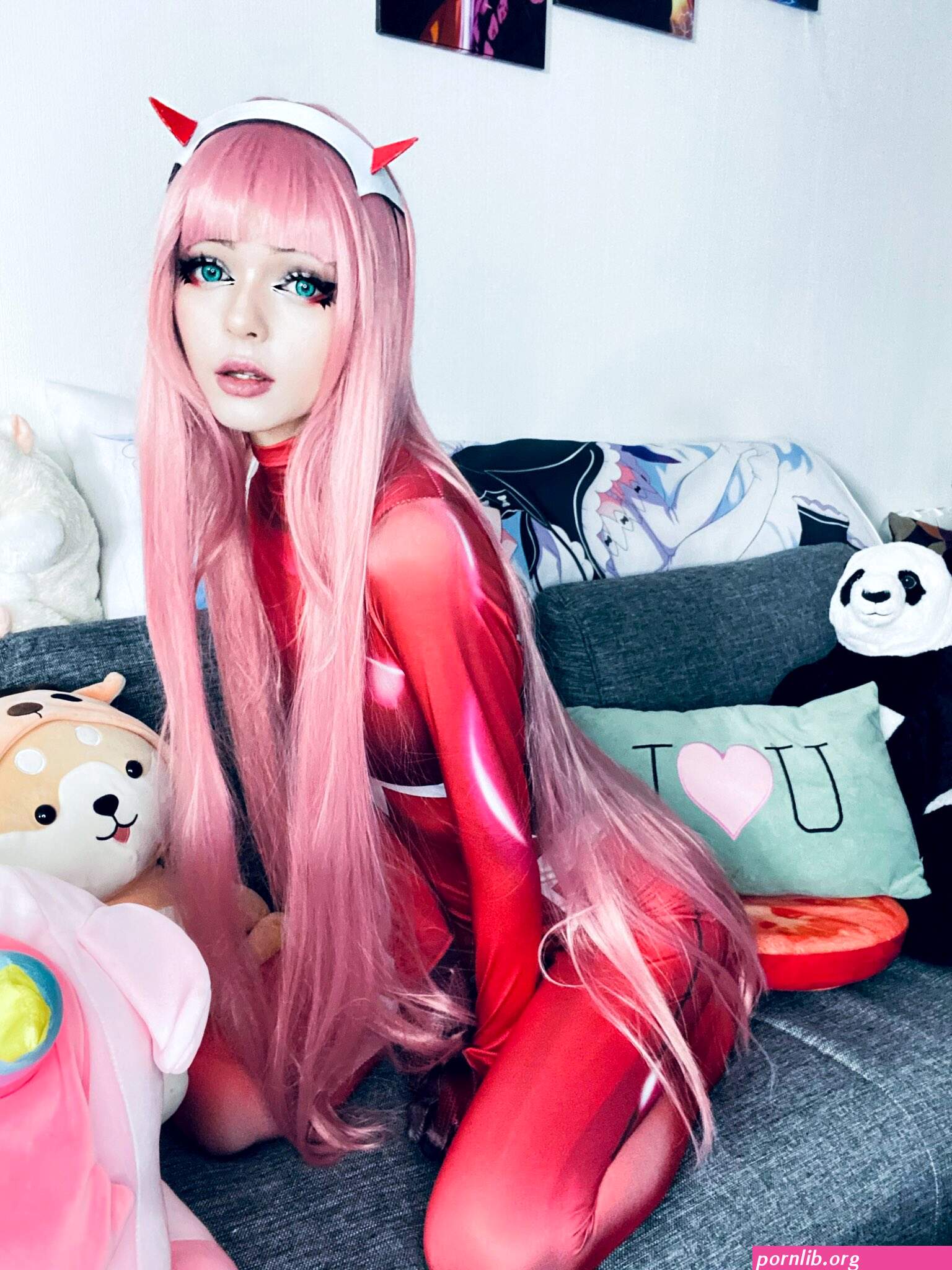 madnessalise madnessalison X