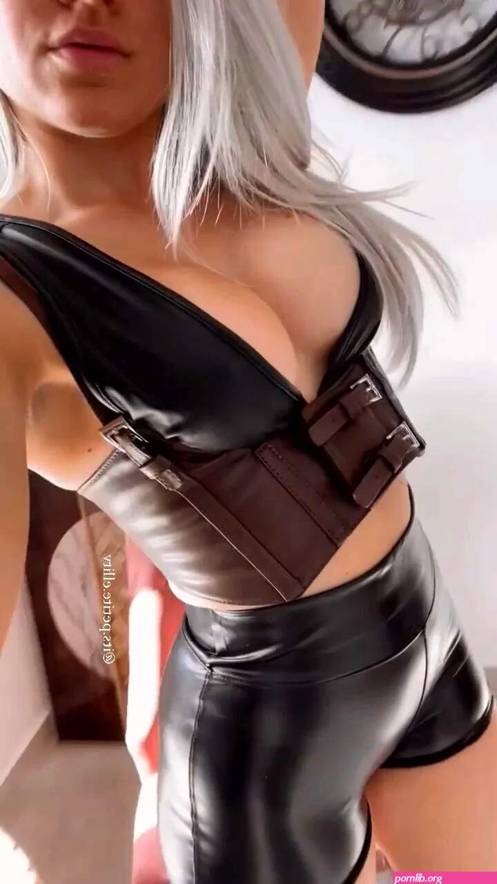 Petite Elli