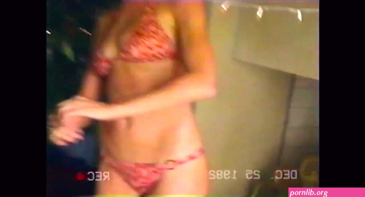 Sarah Wright Sexy