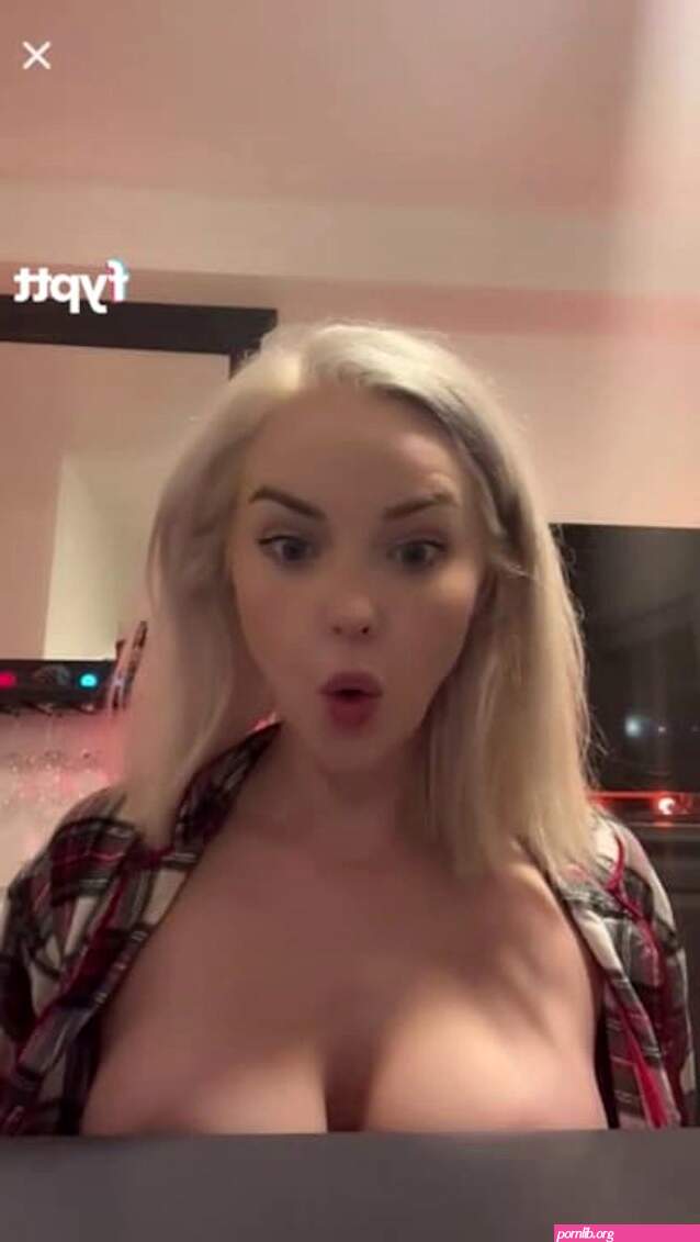 Whats the name of this naughty blonde with big tits risking nipslip on tiktok video? 1 reply 1484197