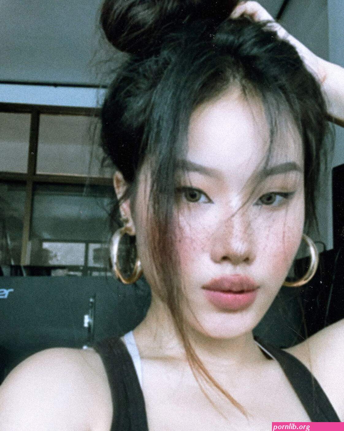 What is the name of this Girl? Need to find her and full video