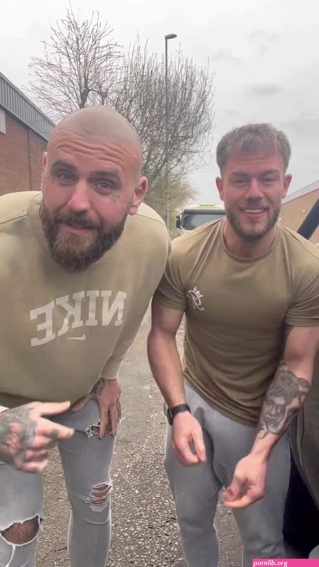 Video: Hot men changing outside 25
