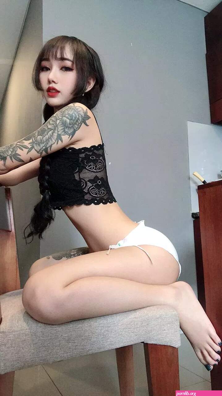 Hows my tiny little body nudes