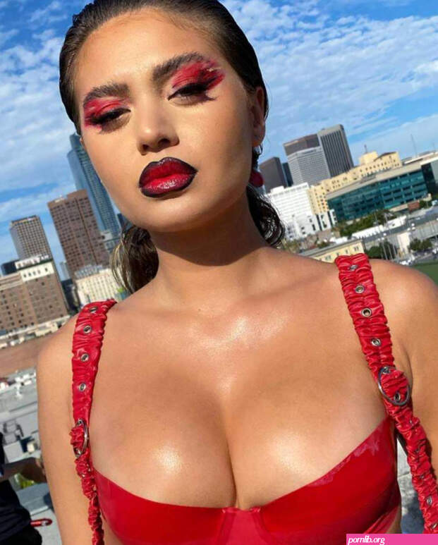 Sofia Jamora Photo Gallery Bio Pictures
