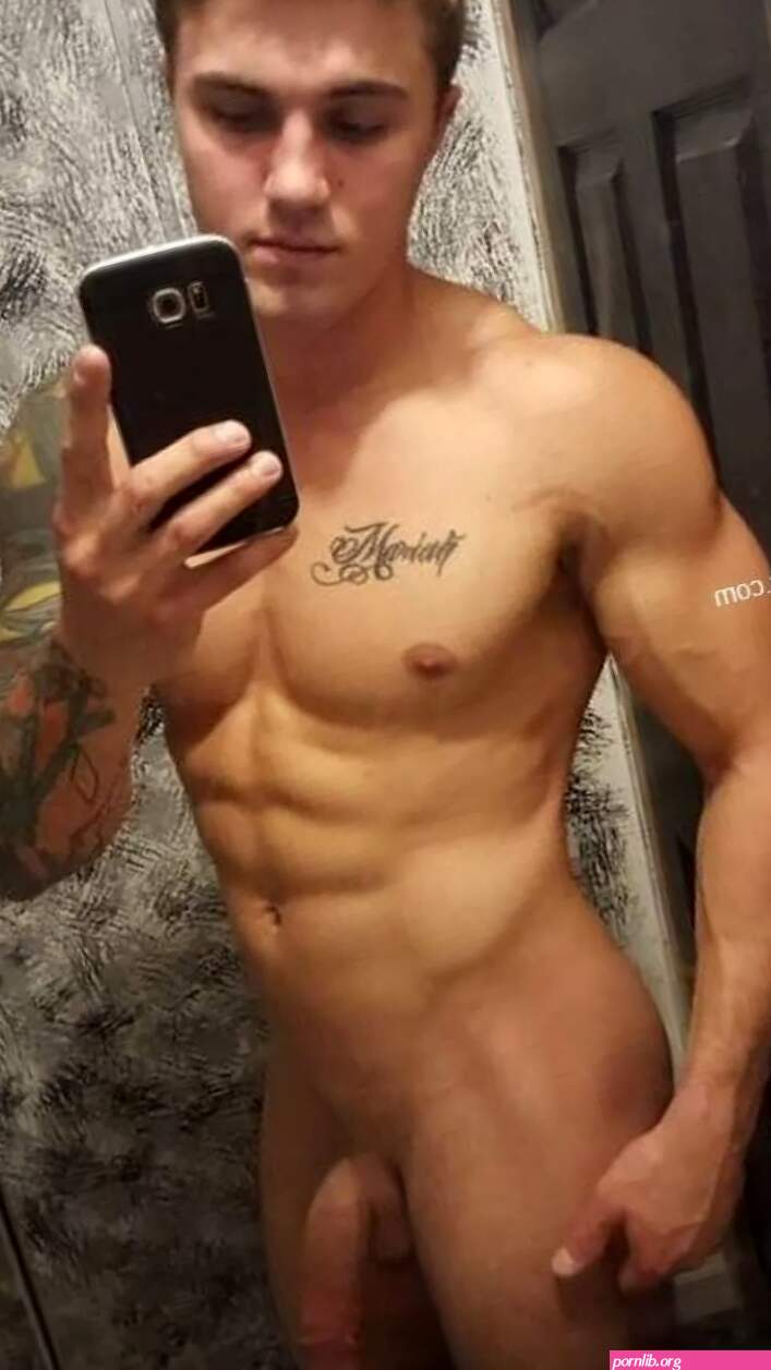 Hot guys naked selfies
