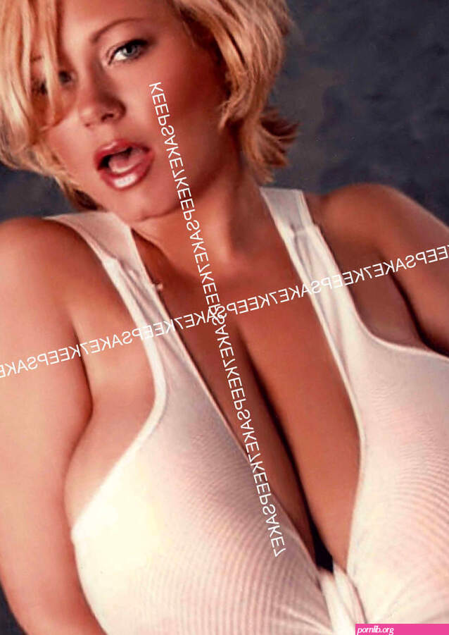 SAMMIE JO BIG BOOBS MODEL CLEAVAGE!! 6 X 8.5 PHOTO SB-SJ