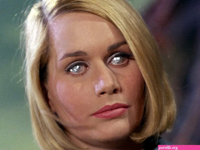 Sally Kellerman Pictures in an Infinite Scroll