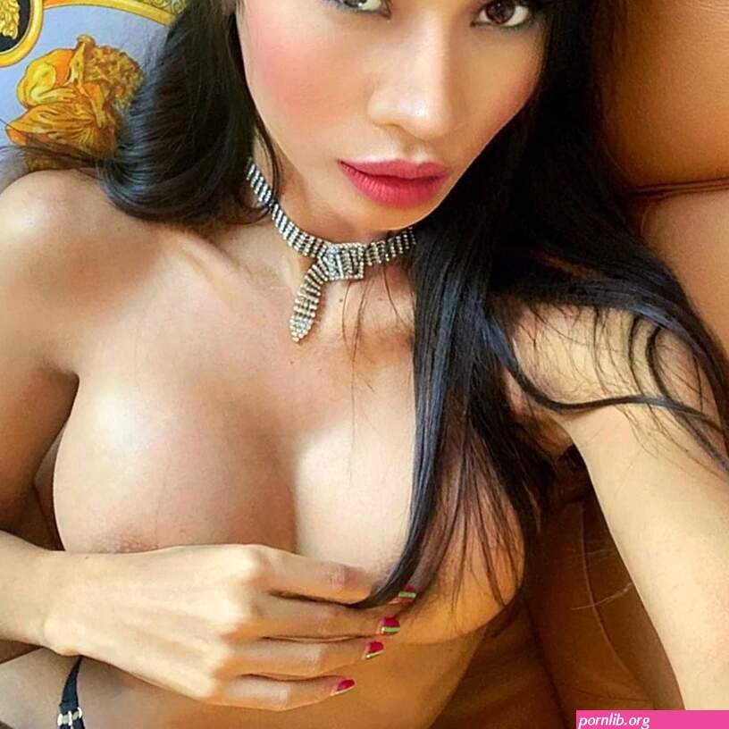 Cindybkk Cam Model: Free Live Sex Show Chat