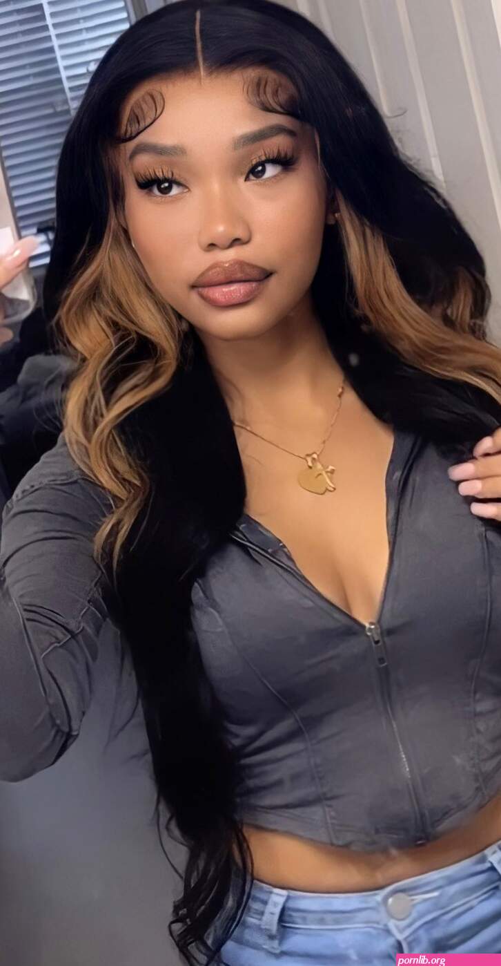 slim thick chatte humide crémeuse zeasarfox pornhub com