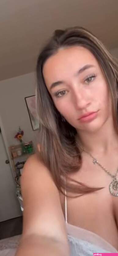 brookemonkfan1s video Tweet