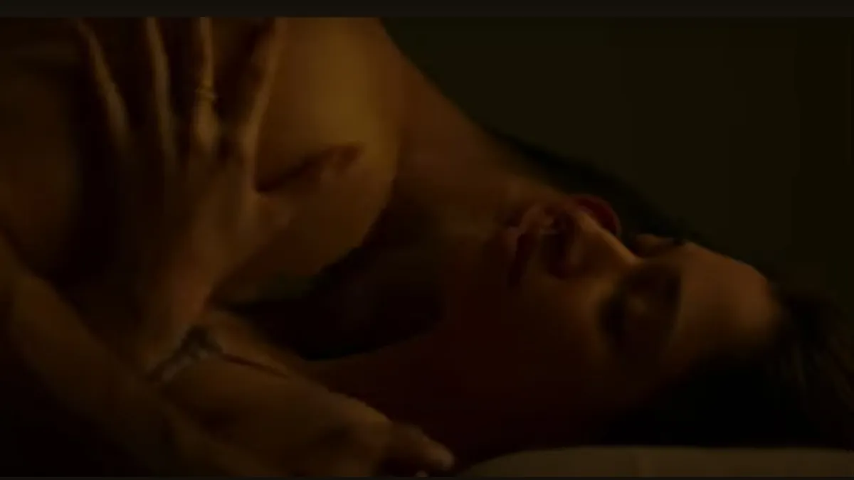 Tamannaah Bhatias Intimate Scene From Old Web Series Jee Karda Leaks Online Her Bold Dialogues Shock Fans