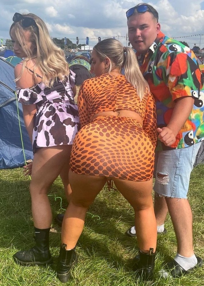 k on X: Look at my sexy curvy slut great tits and hot big ass with her fuckable face