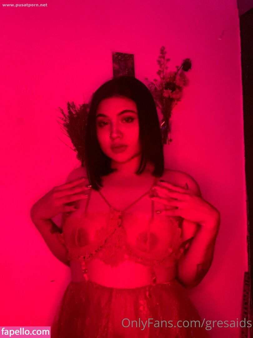 gresaids Nude Leaked OnlyFans