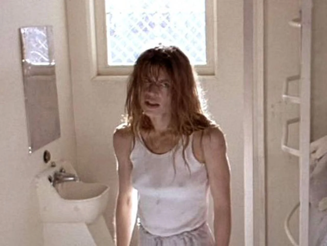 Linda Hamilton Nude and Sex Scenes