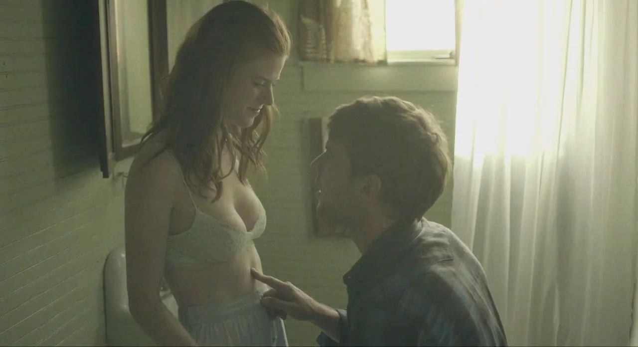 Rose Leslie NUDE