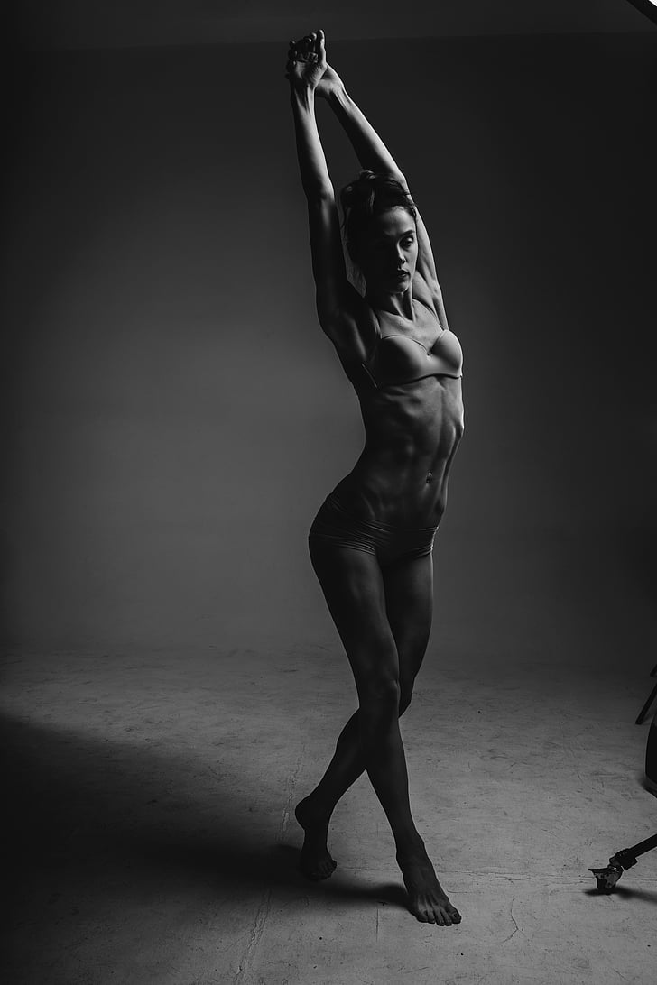 Image tag: sexy black woman orientation: vertical minimum size: 1080p main color: gray image quantity: 1496