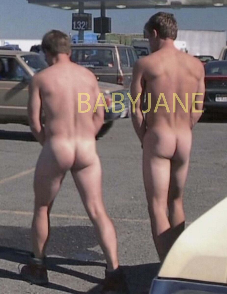 046 PAUL WALKER STEVE ZAHN JOY RIDE REAR NUDE SCENE PHOTO