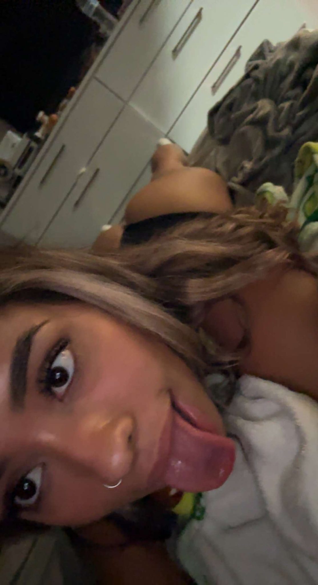 ximena Saenz op X: Dont forget to sub to my OF to see the exclusive content