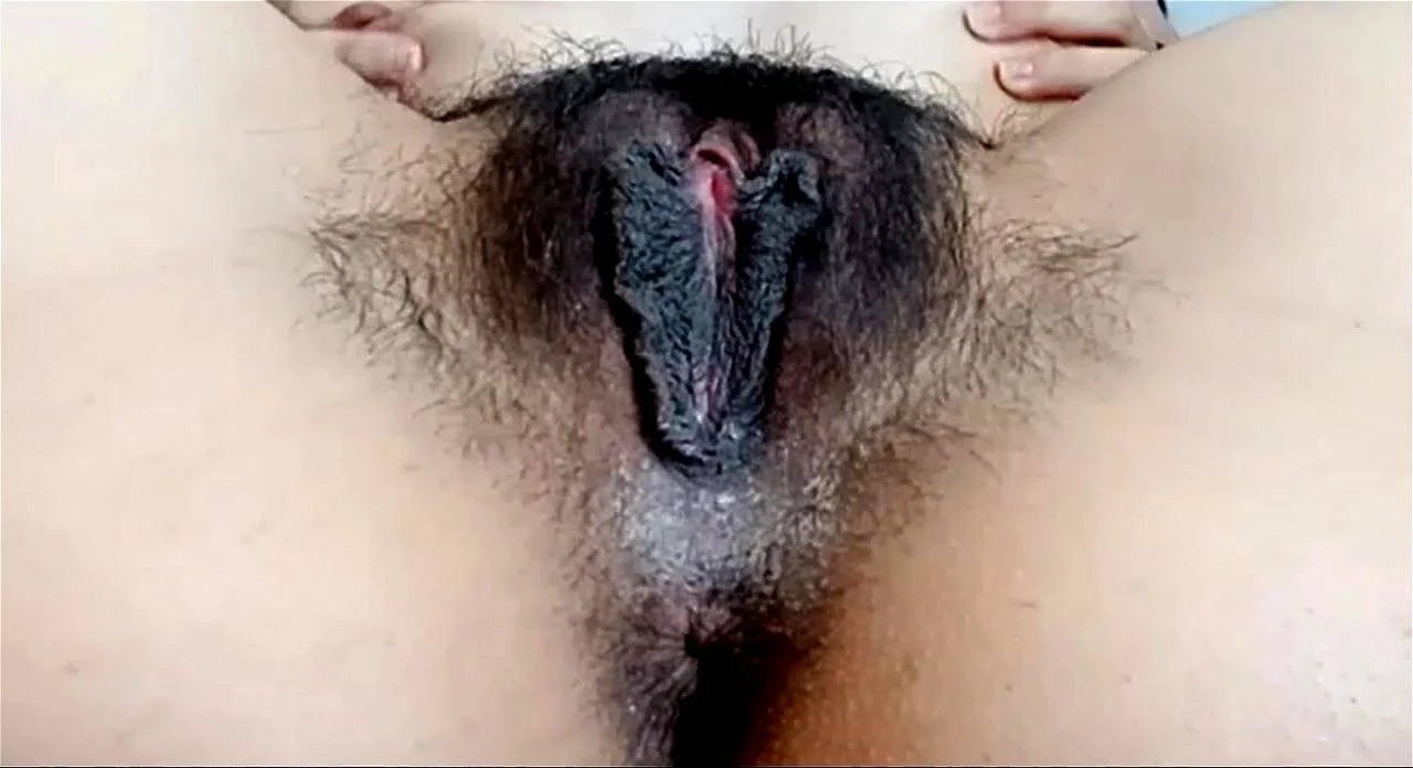 Watch Dark Pussy Lips
