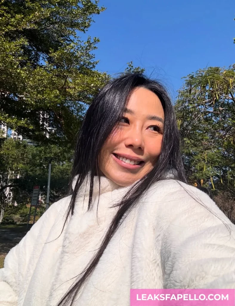Sharon Wei: Horny Asian Queen With Homemade Porn Vibes OnlyFans Leaks