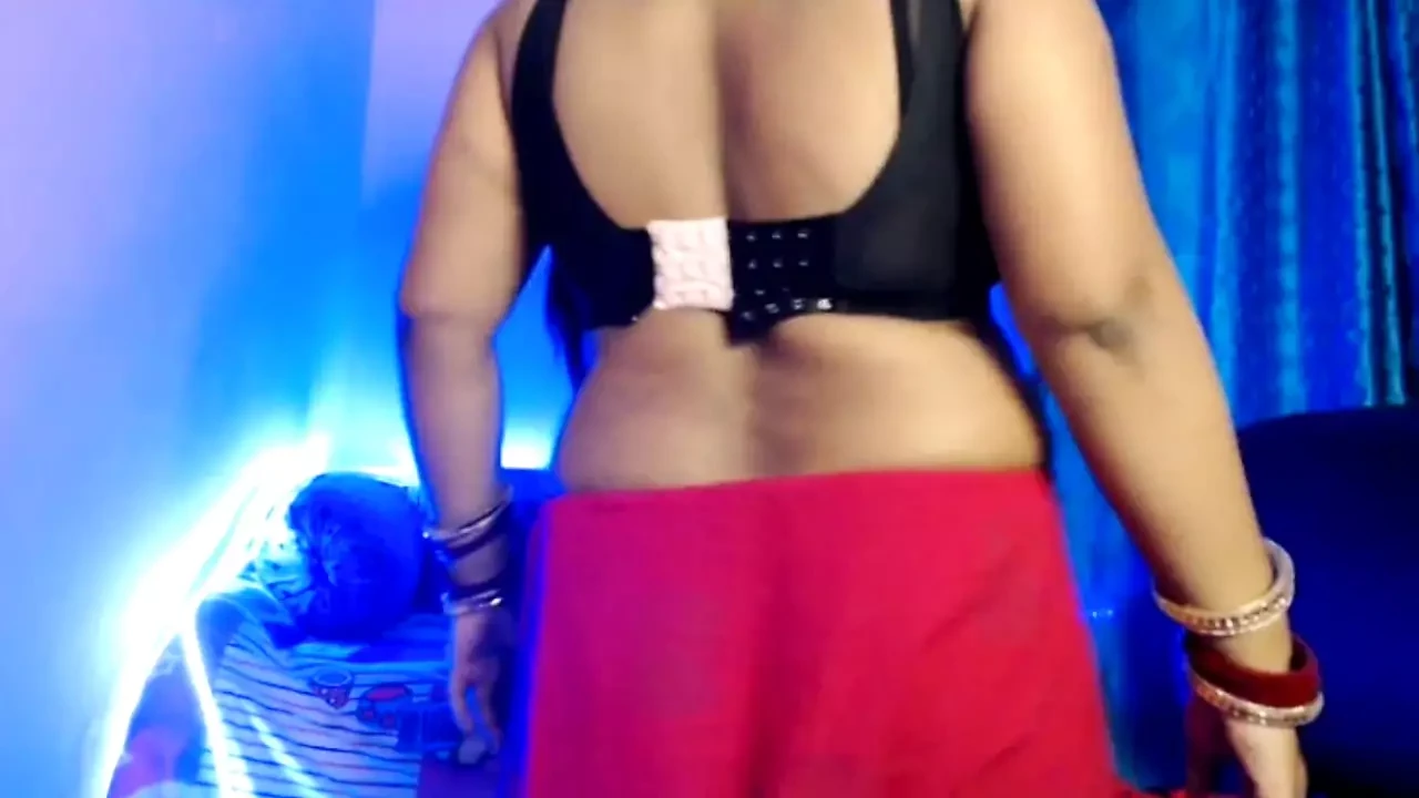 Sexy Hot Girl is Having Online Sex Fun by Opening Her Clothes and Exposing Her Boobs
