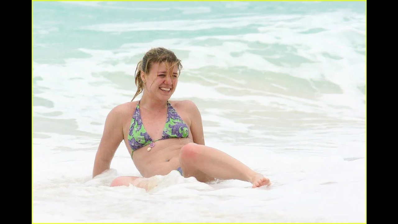 Kelly Clarkson Nude Photos Videos