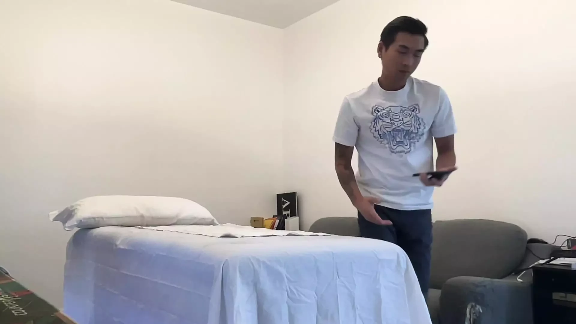 Married Latina Massage Lady Slowly Gives in to Monster Cock1: Asian Asian Porn