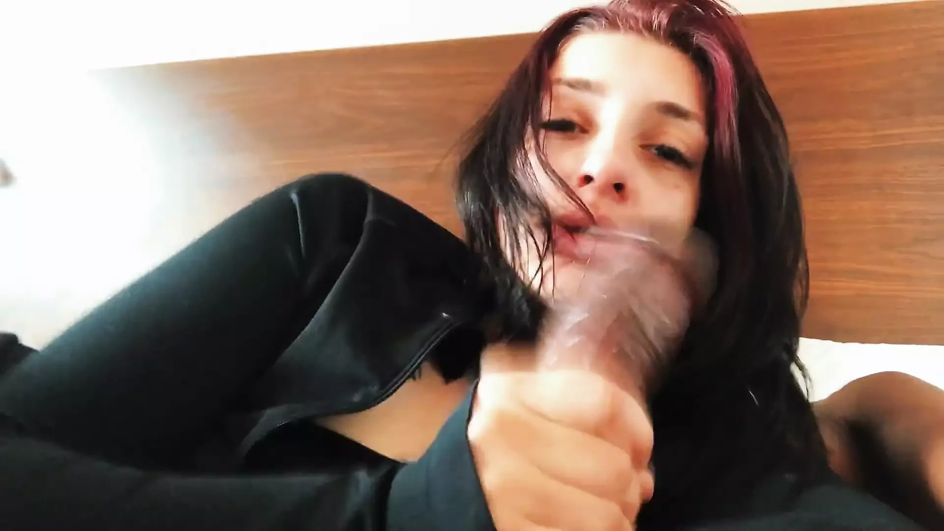 College Girl Blowjob And Surprise Explosive Cumshot With Sound Porn Videos