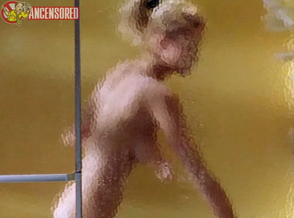 Erinn Bartlett Nude