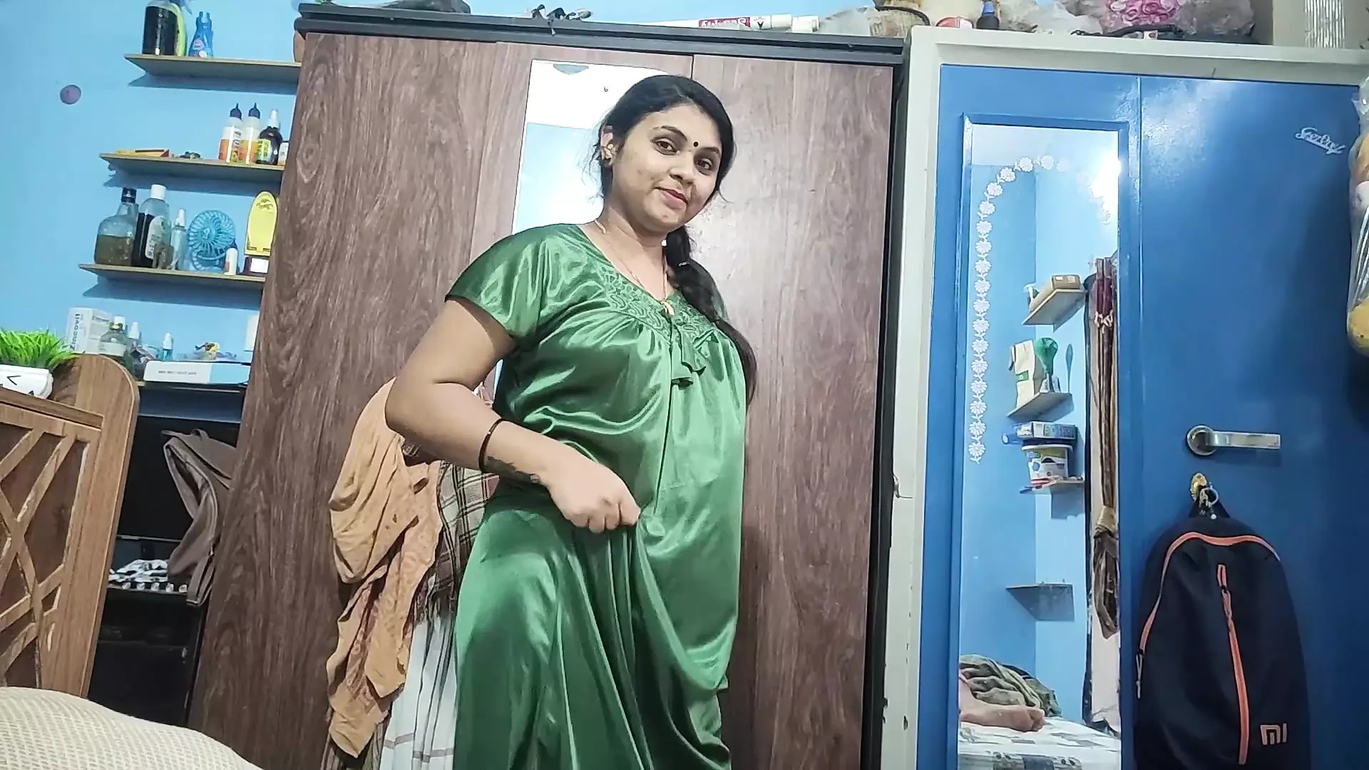 Kerala Aunty Big Bbw Leena Madam Red Nighty Porn Videos